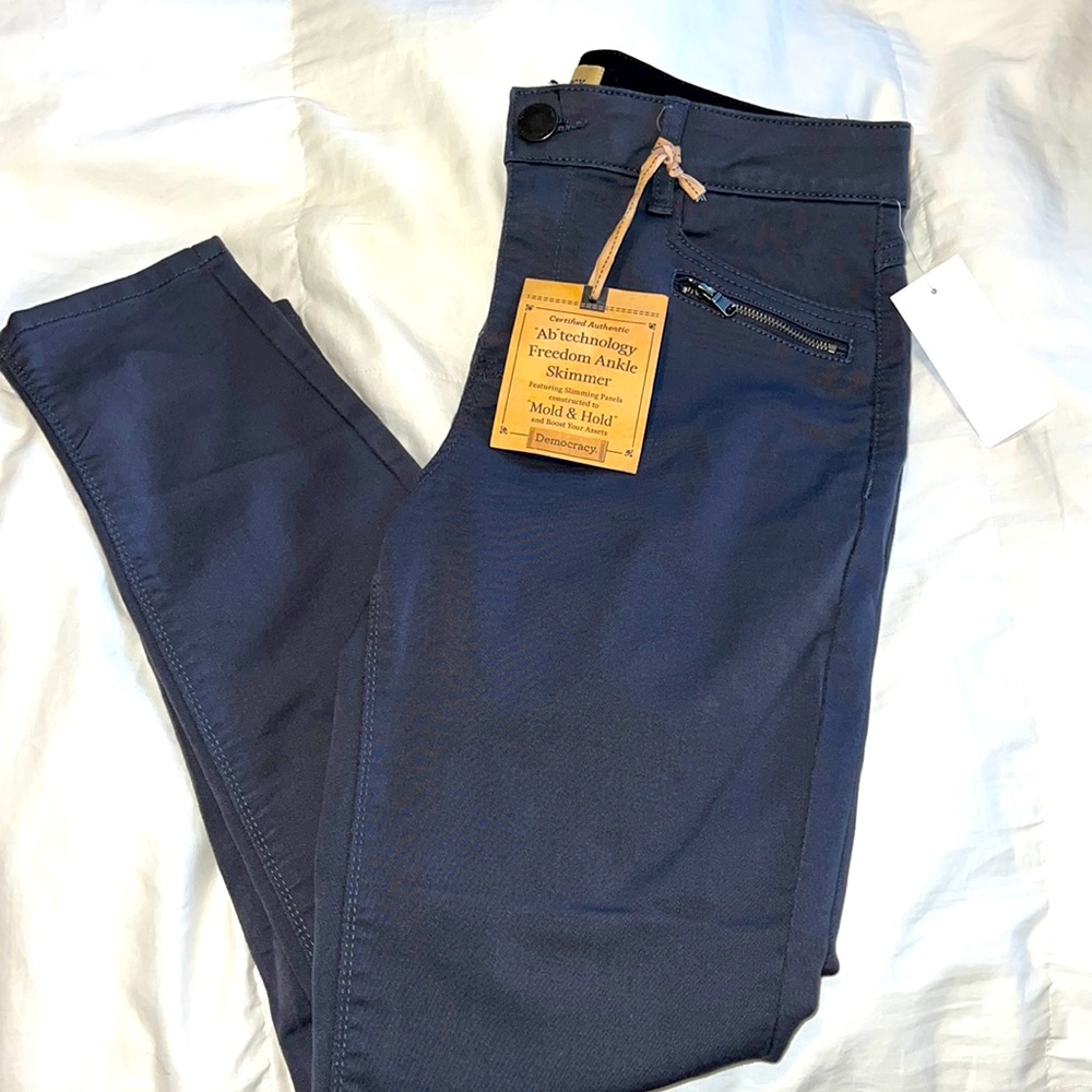 DEMOCRACY Dark Gray, “Ab” Technology Freedom Ankle Jeans! NEW! Smoothes Tummy!